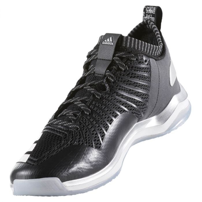mid training shoes